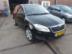 Zwart Gebruikt 2013 Skoda Fabia Hatchback | € 6.750 (Duur)