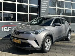 Grijs, metallic lak Gebruikt 2017 Toyota C-HR SUV | € 15.890 (Eerlijke prijs)