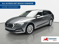 Grijs Gebruikt 2022 Skoda Octavia Ambition Stationwagen | € 29.995 (Duur)