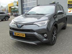 Grijs Gebruikt 2017 Toyota RAV4 Style SUV | € 20.500 (Eerlijke prijs)