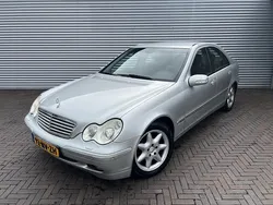 Grijs Gebruikt 2004 Mercedes C220 Elegance Sedan | € 1.990 (Eerlijke prijs)