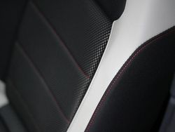 Zwart Gebruikt 2019 VW T-Roc Pro SUV | € 20.900 (Eerlijke prijs)