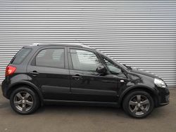 Zwart, metallic lak Gebruikt 2010 Suzuki SX4 Limited Hatchback | € 5.250 (Eerlijke prijs)