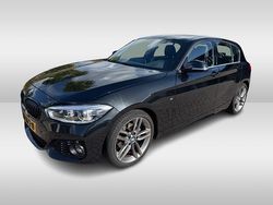 Zwart Gebruikt 2019 BMW 118 Executive Hatchback | € 19.950 (Eerlijke prijs)