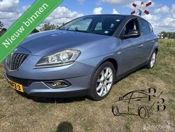 Blauw, metallic lak Gebruikt 2008 Lancia Delta Hatchback | € 1.999 (Eerlijke prijs)