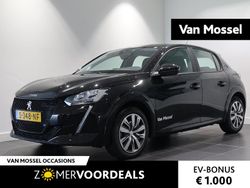 Zwart Gebruikt 2023 Peugeot e-208 Active Hatchback | € 19.940 (Eerlijke prijs)