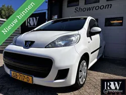 Wit Gebruikt 2011 Peugeot 107 Hatchback | € 2.695 (Eerlijke prijs)