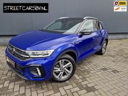 Blauw (metallic) Gebruikt 2023 VW T-Roc R-line SUV | € 29.950 (Goede deal)