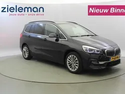 Zwart Gebruikt 2022 BMW 218 Executive Stationwagen | € 23.845 (Eerlijke prijs)