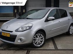 Grijs Gebruikt 2010 Renault Clio II Dynamique Hatchback | € 3.495 (Eerlijke prijs)