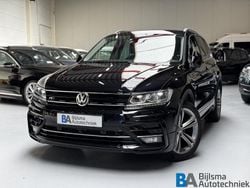 Zwart Gebruikt 2018 VW Tiguan R-line SUV | € 22.495 (Eerlijke prijs)