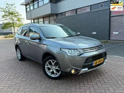 Grijs Gebruikt 2015 Mitsubishi Outlander P-HEV Edition SUV | € 8.799 (Super prijs)