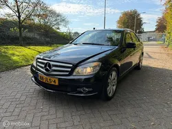 Zwart Gebruikt 2009 Mercedes C180 Avantgarde Sedan | € 4.199 (Goede deal)