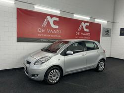 Grijs Gebruikt 2011 Toyota Yaris Hatchback | € 6.999 (Eerlijke prijs)
