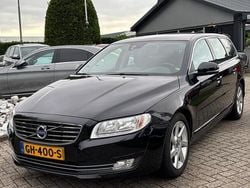 Zwart Gebruikt 2015 Volvo V70 Stationwagen | € 8.950 (Eerlijke prijs)