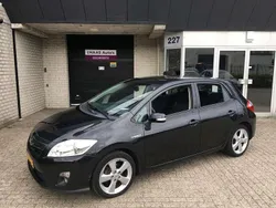Zwart Gebruikt 2010 Toyota Auris Hybrid Hatchback | € 4.999