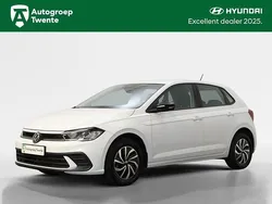 Wit Gebruikt 2022 VW Polo Life Hatchback | € 18.750 (Goede deal)