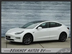 Wit Gebruikt 2020 Tesla Model 3 Standard Range Sedan | € 19.950 (Eerlijke prijs)