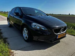 Zwart Gebruikt 2018 Volvo V40 Momentum Stationwagen | € 8.500 (Eerlijke prijs)