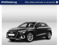 Zwart Gebruikt 2023 Audi A3 Sportback Advanced Hatchback | € 32.950 (Eerlijke prijs)