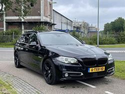 Zwart Gebruikt 2013 BMW 525 Luxury Line Stationwagen | € 11.887 (Eerlijke prijs)