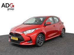 Rood Gebruikt 2023 Toyota Yaris Edition Hatchback | € 23.950 (Eerlijke prijs)