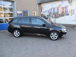 Zwart Gebruikt 2017 Skoda Fabia Joy Hatchback | € 9.850 (Iets duurder)