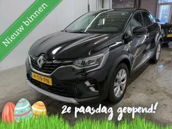 Zwart, metallic lak Gebruikt 2020 Renault Captur Intens SUV | € 19.999 (Eerlijke prijs)
