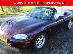 Rood Gebruikt 2000 Mazda MX5 Cabriolet | € 3.950 (Eerlijke prijs)
