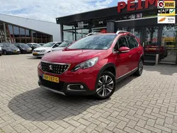 Rood Gebruikt 2017 Peugeot 2008 Allure SUV | € 9.499 (Goede deal)