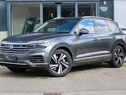 Grijs, metallic lak Gebruikt 2021 VW Touareg SUV | € 55.950 (Eerlijke prijs)