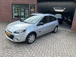 Grijs Gebruikt 2011 Renault Clio GrandTour Collection Stationwagen | € 4.250 (Eerlijke prijs)