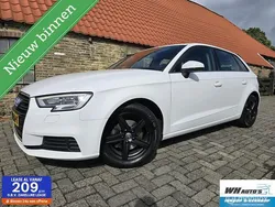 Wit Gebruikt 2017 Audi A3 Sportback Proline Hatchback | € 12.940 (Eerlijke prijs)