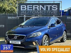 Blauw Gebruikt 2014 Volvo V40 Ocean Race Hatchback | € 14.550 (Iets duurder)