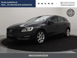Grijs, metallic lak Gebruikt 2015 Volvo V60 Momentum Stationwagen | € 18.495 (Iets duurder)