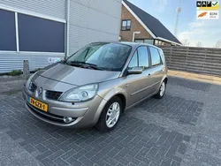 Beige Gebruikt 2008 Renault Scénic II MPV | € 1.250 (Goede deal)
