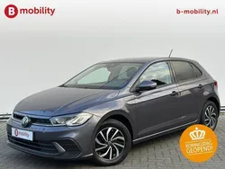 Grijs Gebruikt 2023 VW Polo Active Hatchback | € 17.395 (Eerlijke prijs)