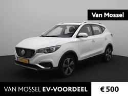 Wit Gebruikt 2020 MG ZS Luxury Sedan | € 15.495 (Eerlijke prijs)