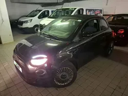 Zwart Gebruikt 2021 Fiat 500e Icon Cabriolet | € 18.450 (Eerlijke prijs)