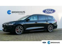 Zwart, metallic lak Gebruikt 2024 Ford Focus ST-Line X Stationwagen | € 28.900 (Eerlijke prijs)