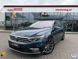 Blauw Gebruikt 2022 VW Passat R-line Stationwagen | € 23.745 (Iets duurder)