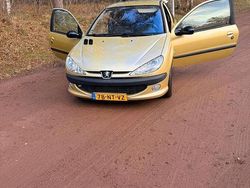 Gebruikt 2004 Peugeot 206 GTi | € 2.000 (Eerlijke prijs)