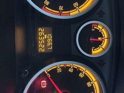 Zwart Gebruikt 2012 Opel Corsa Edition MPV | € 1.850 (Eerlijke prijs)
