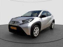 Grijs Gebruikt 2023 Toyota Aygo X Play SUV | € 16.745