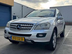 Grijs Gebruikt 2007 Mercedes ML320 SUV | € 3.750 (Super prijs)