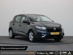 Grijs Gebruikt 2021 Dacia Sandero Essentiel Hatchback | € 11.945 (Goede deal)