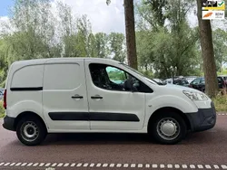 Wit Gebruikt 2010 Peugeot Partner MPV | € 1.999 (Eerlijke prijs)