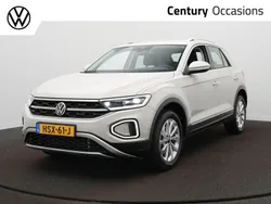 Grijs Gebruikt 2024 VW T-Roc Style SUV | € 33.900 (Eerlijke prijs)