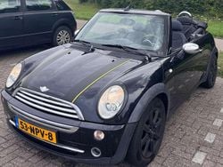 Zwart Gebruikt 2007 Mini ONE Hatchback | € 3.800 (Eerlijke prijs)