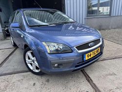 Blauw Gebruikt 2006 Ford Focus Stationwagen | € 1.199 (Eerlijke prijs)